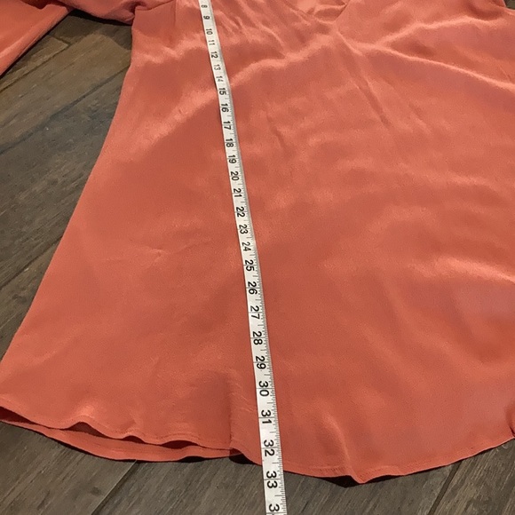 Forever 21 Long Sleeve Cutout Back Dress🍑 - Picture 14 of 15